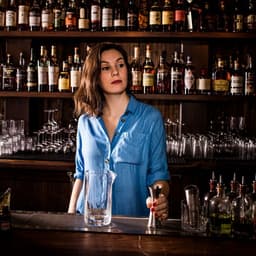 Mixologist Jillian Vose portrait - Spoonfuls of Inspiration