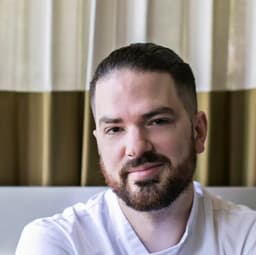 Chef Matt Weinstein portrait - Spoonfuls of Inspiration